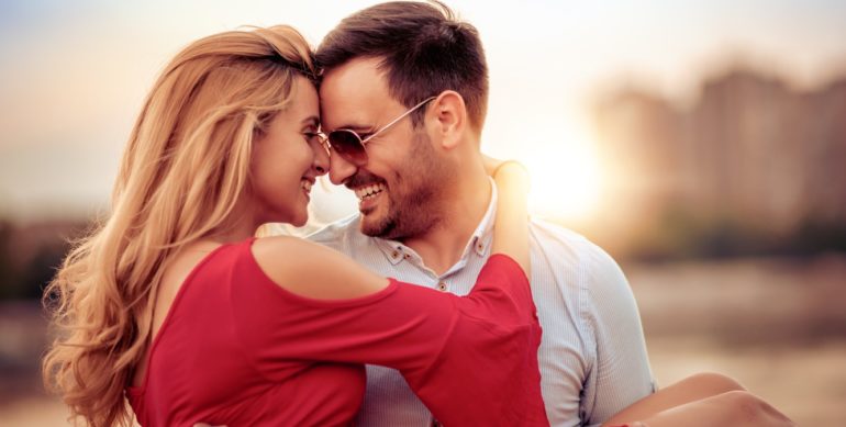 How to Understand that She Is in Love