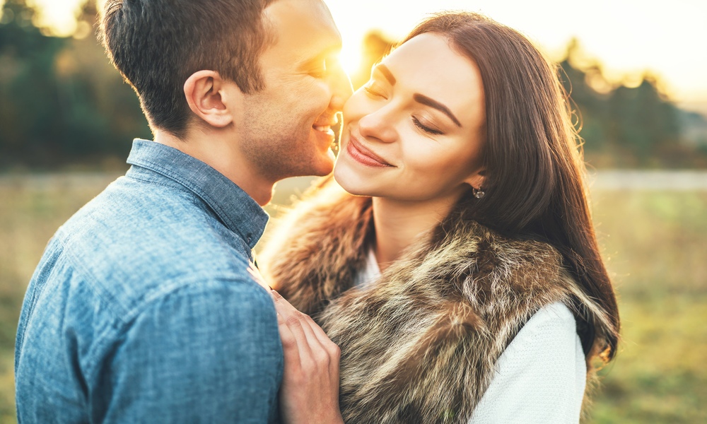 How to Make a Girl Interested in You > Dating and Relationship Advice ...