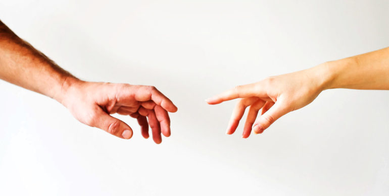 What are the benefits of long distance relationships?