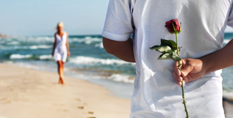 9 things a confident person never does in a relationship