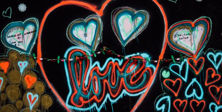 5 Things that Make You Look Desperate with a Girl