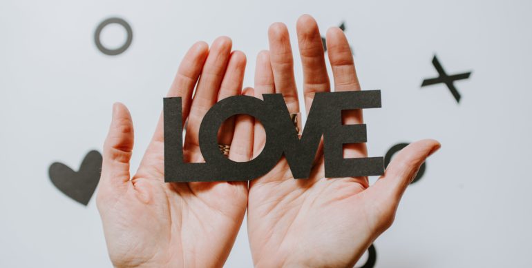 5 Relationship Myths that Have Been Debunked by Science