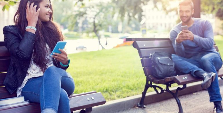 Long distance relationships: how to understand that you are ready for them