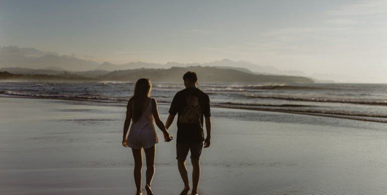 9 Questions To Ask On a First Date