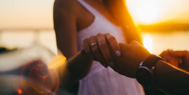 How to show that you like someone without risking looking stupid