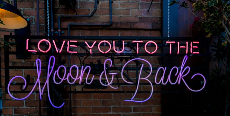 How to support your girlfriend during regular power outages: tips for a caring partner